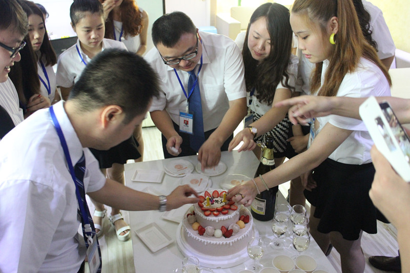  攜手同行，感謝有你——新思路裝飾11周年慶典